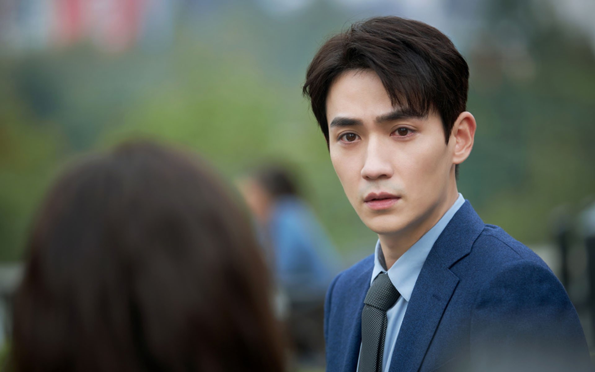 雨幕下的银箭绝杀,法拉利如何在最后一弯撕裂雷诺防线