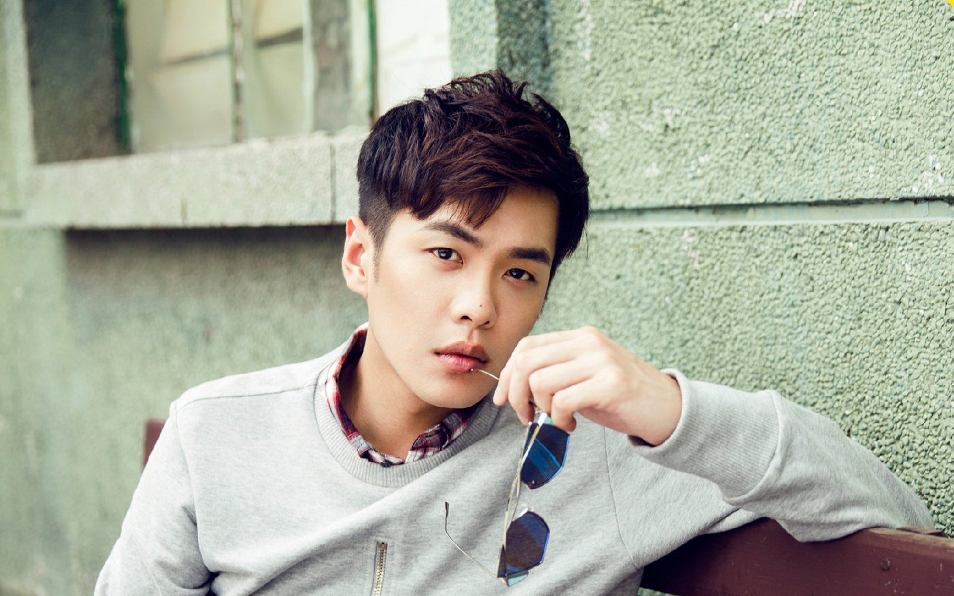 赛道奇迹，哈斯破局之夜，皮亚斯特里的叛逆超车与法拉利的跌落神坛