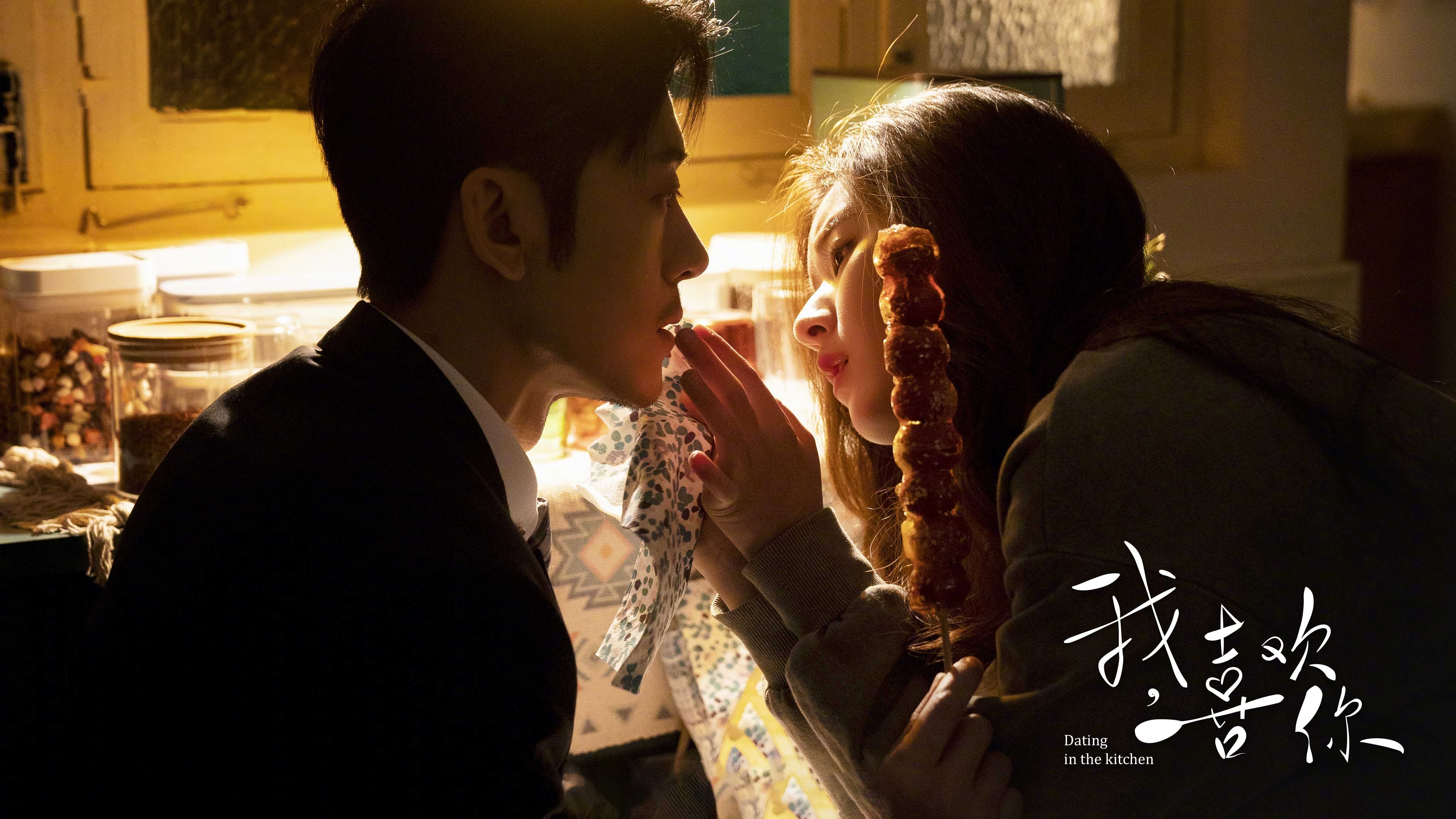 爱游戏官方-皮克的F1之夜，从绿茵场到赛道焦点的跨界时刻