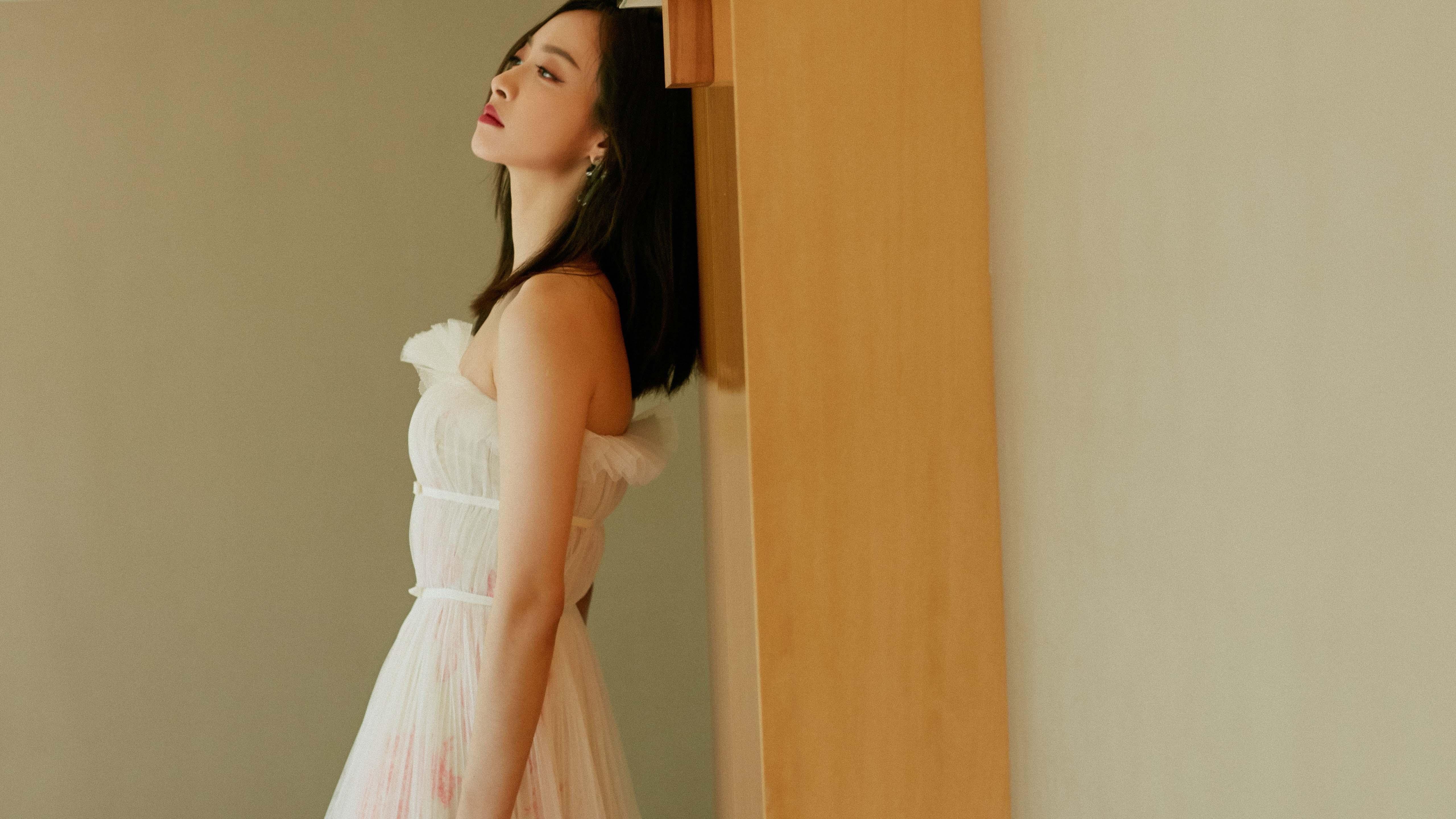 跨界同步奇迹，巴西横扫亚特兰大同日，富安健洋在F1街道赛上演赛道接管