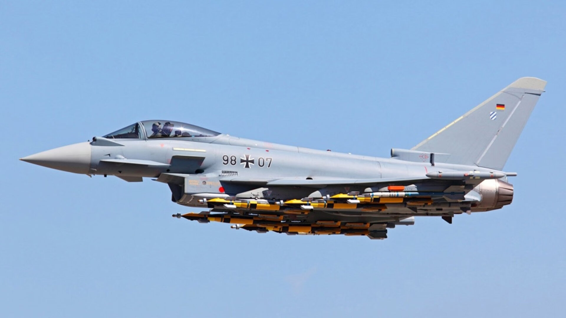 爱游戏APP-钢铁洪流与魔术指尖，2026世界杯C组关键战，德国横扫匈牙利，费利克斯用天才定义唯一